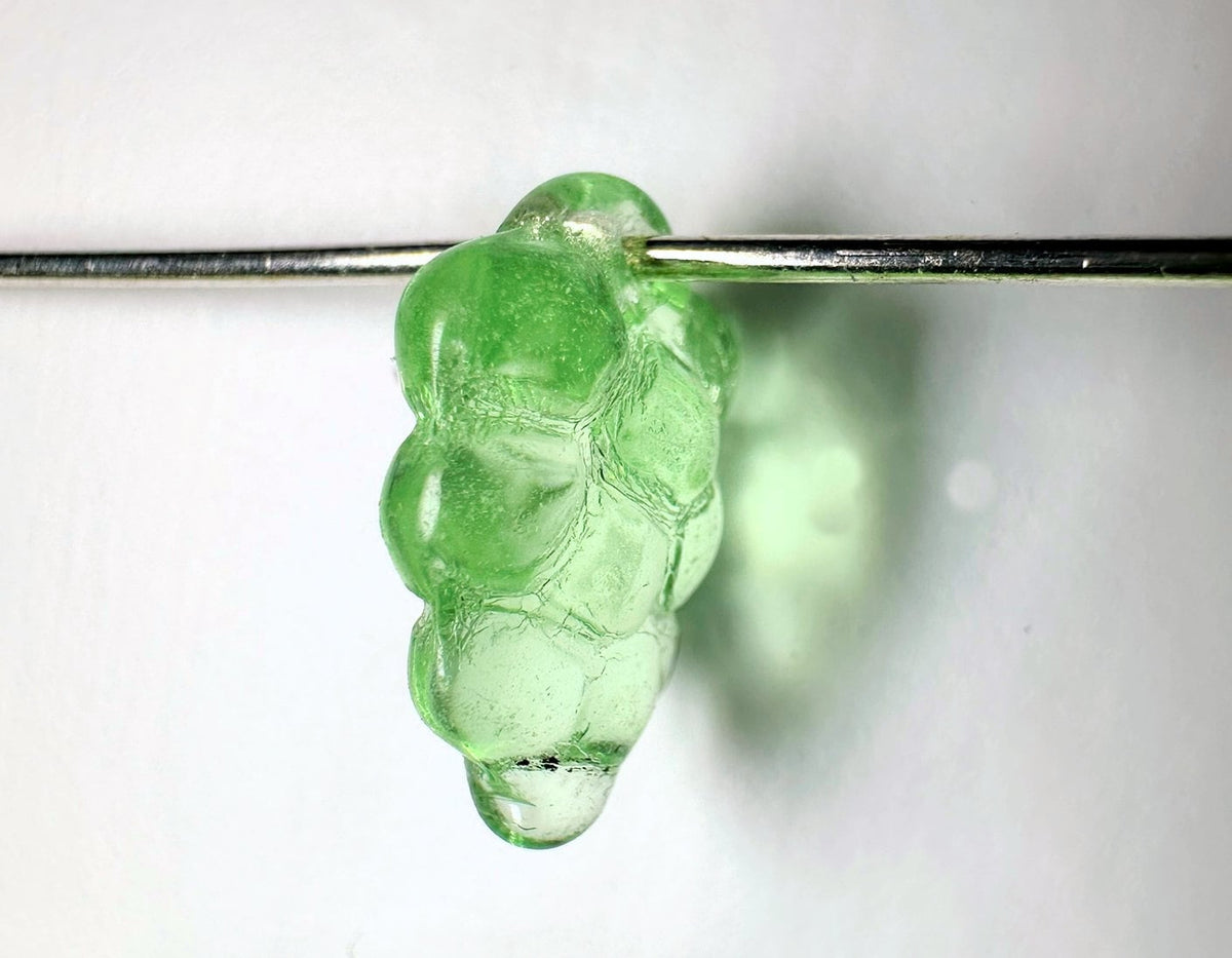 Czech Pressed Glass 3D Grape Bunch Beads 11x16mm Peridot Green — 25 pcs