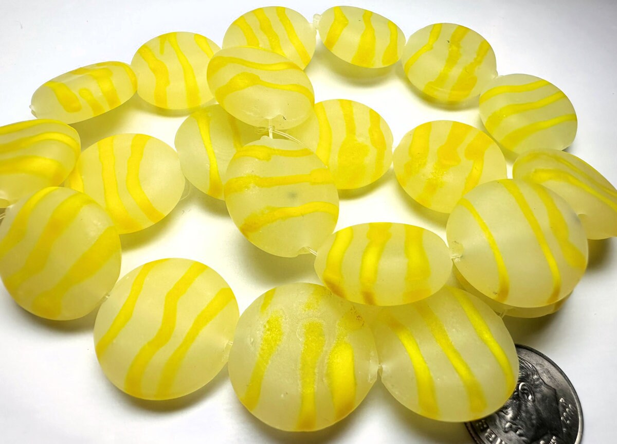 Lampworked Glass Frosted Yellow & Clear Swirl Puffed Flat Round Beads 19-21mm — 15" Strand