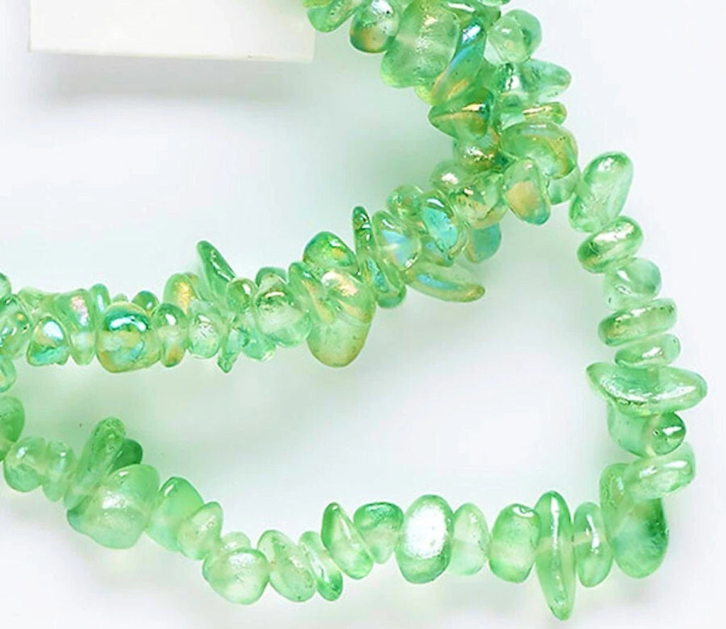 GREEN GLASS CHIP BEADS