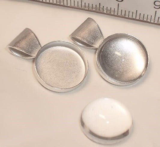 Nunn Design Silver Plated Brass Round Patera Pendant Mounts, 13mm - Pack of 5