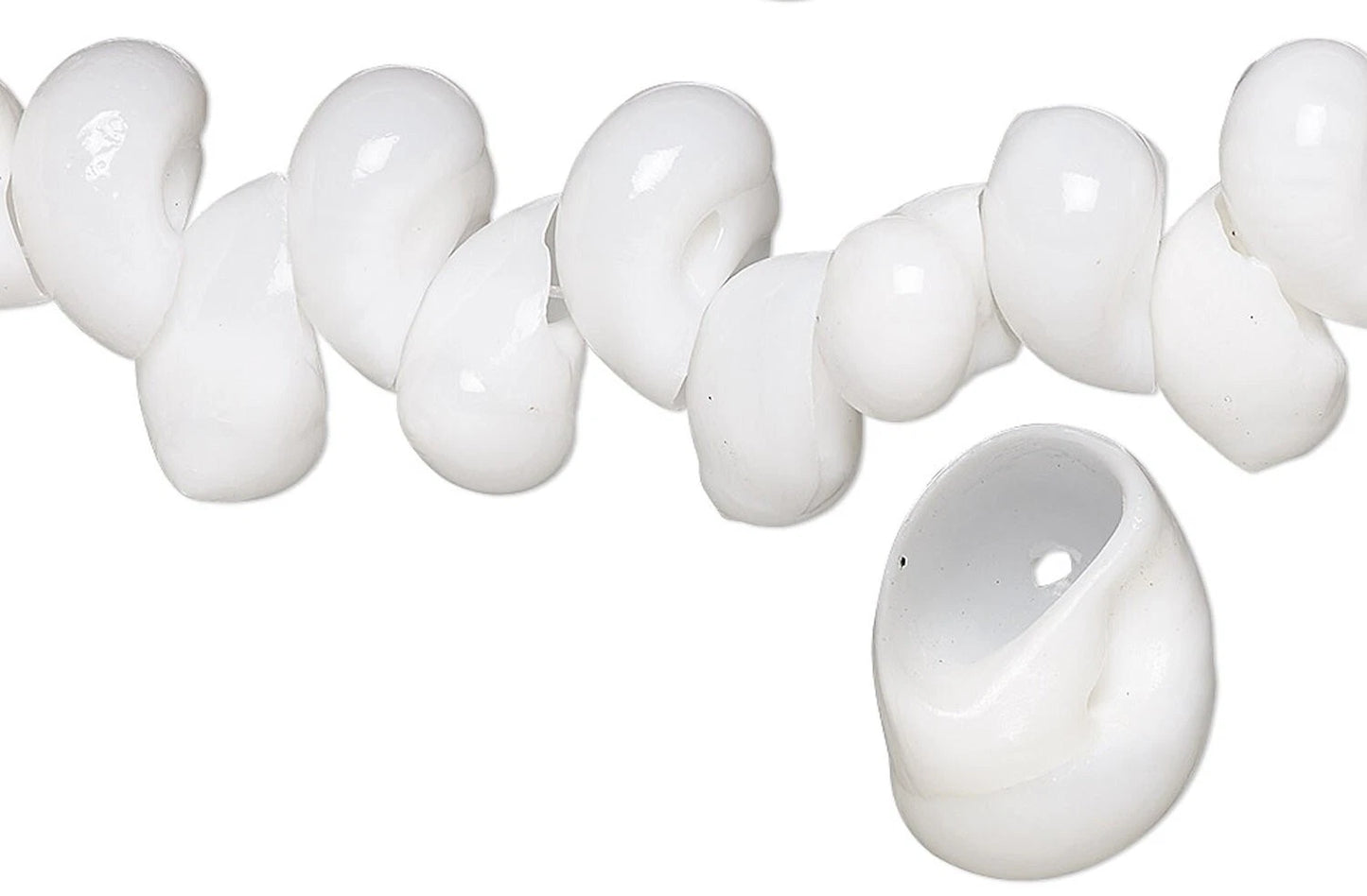 Natural White Moon Sea Shell Beads, 13x8–22x13mm, 1 Strand (approx. 40–68)
