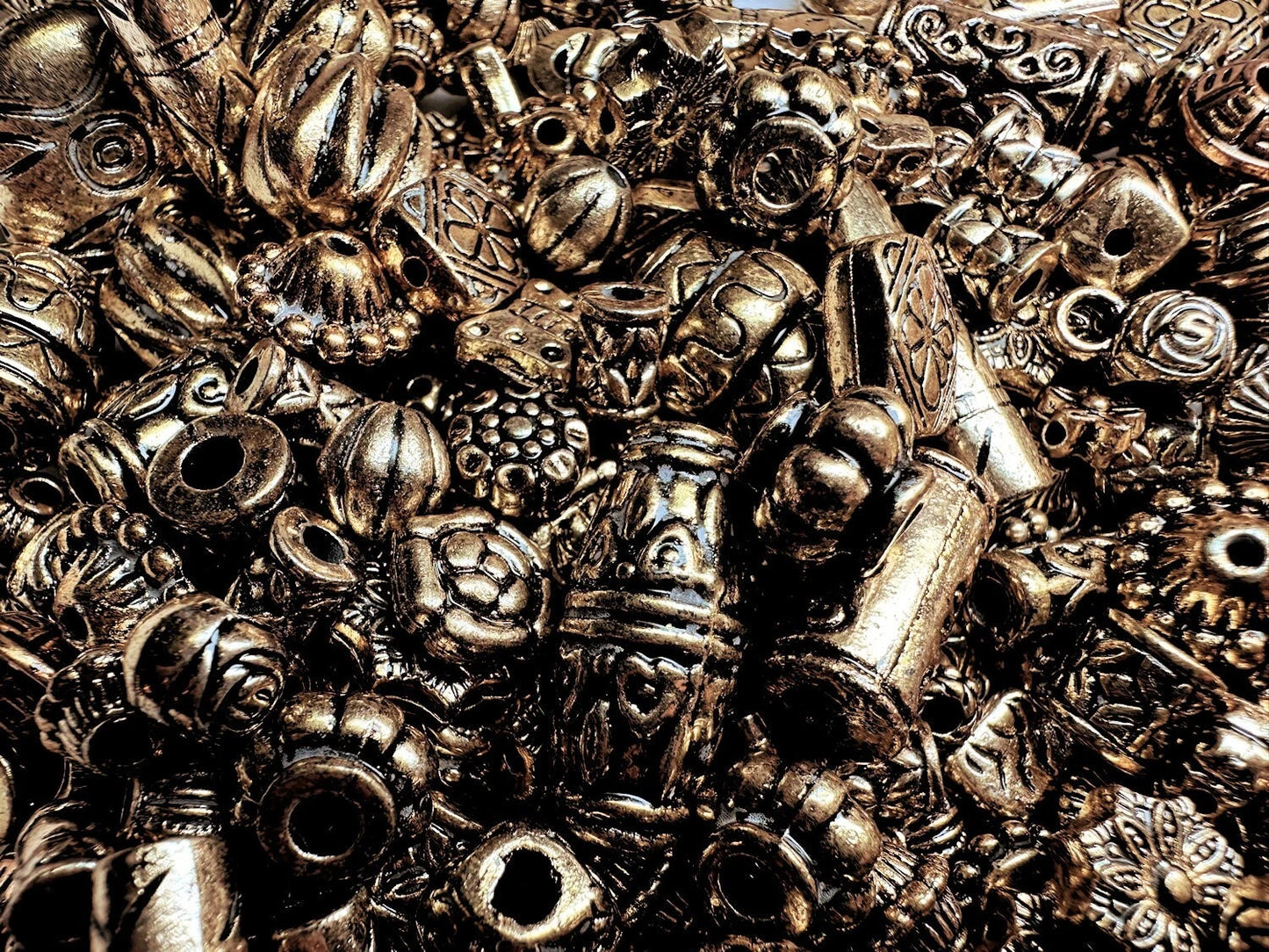 Aztec Bead Mix, Antiqued Copper Acrylic, 250g (approx. 1300 pcs)