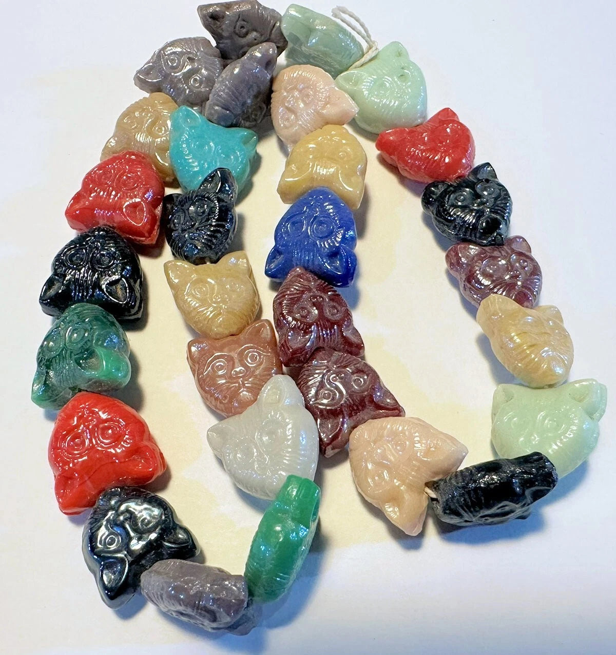 Pressed Glass Cat Face Beads, Multicolor, 15x13.5mm, 1 Strand (approx. 30 pcs)