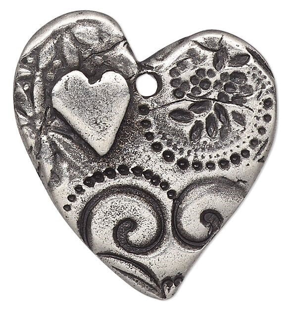 TierraCast Antiqued Pewter Double-Sided Heart Charm 24x23mm — Vida Mas Dulce (1 pc)